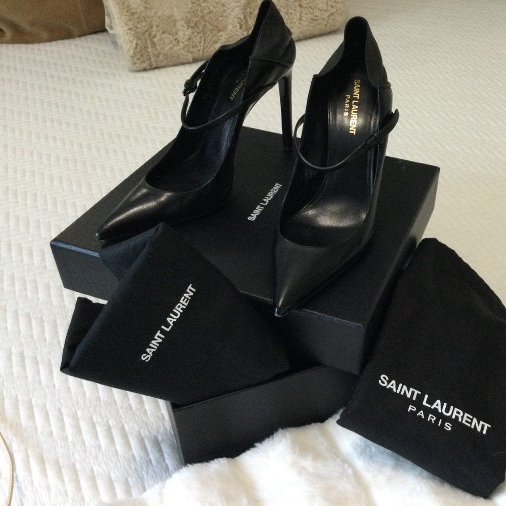 Saint Laurent YSL Pump